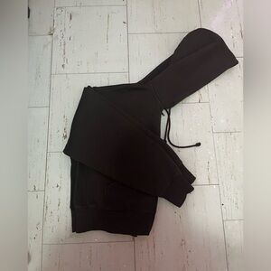 Women’s TNA Brown Cropped Sip-Up Hoodie